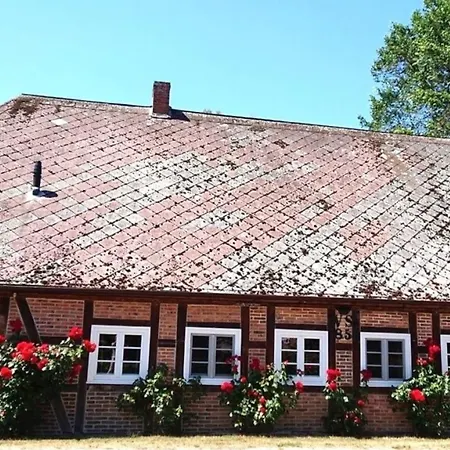 Luedersburger Strasse 15a *